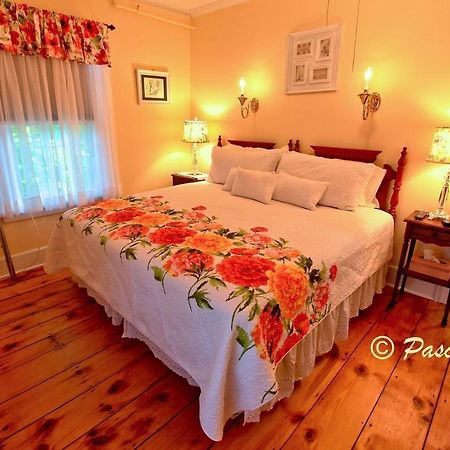 The Red Hook Country Inn, An "Old Rhinebeck" Bed & Breakfast Экстерьер фото